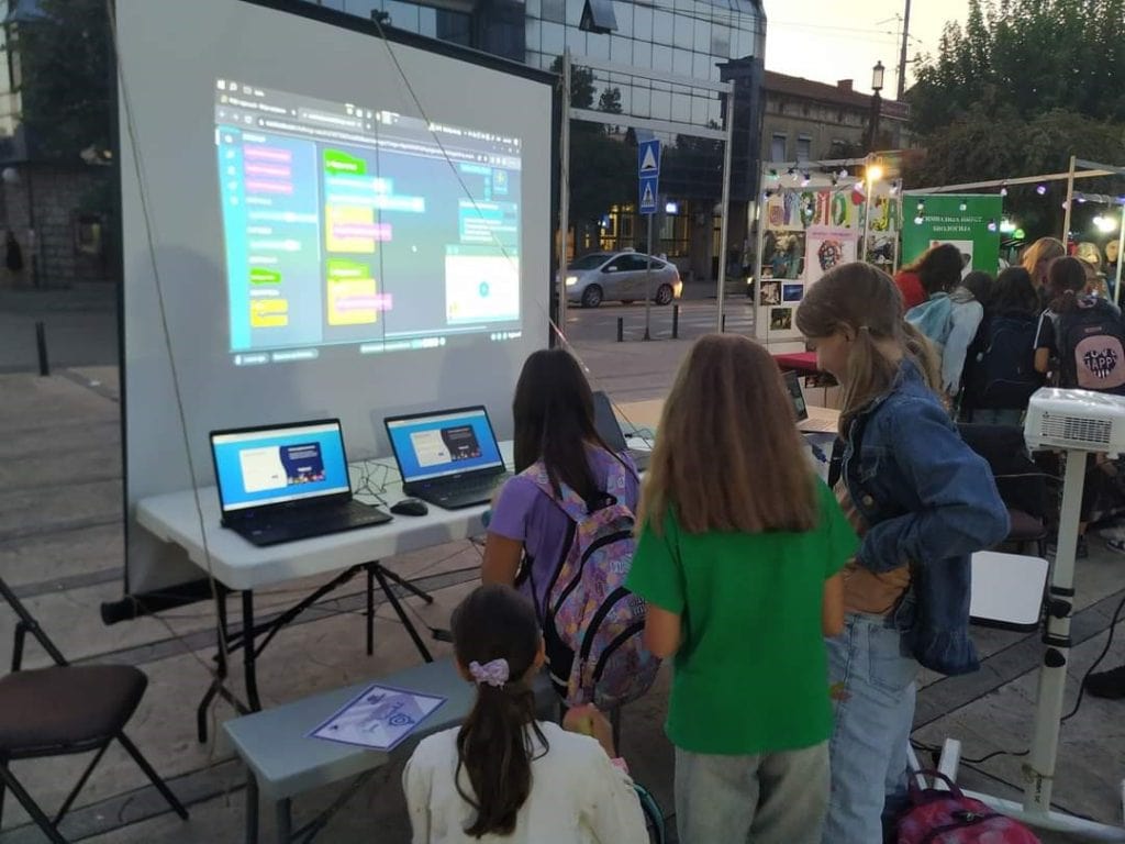 logiscool Noc prieskumníkov